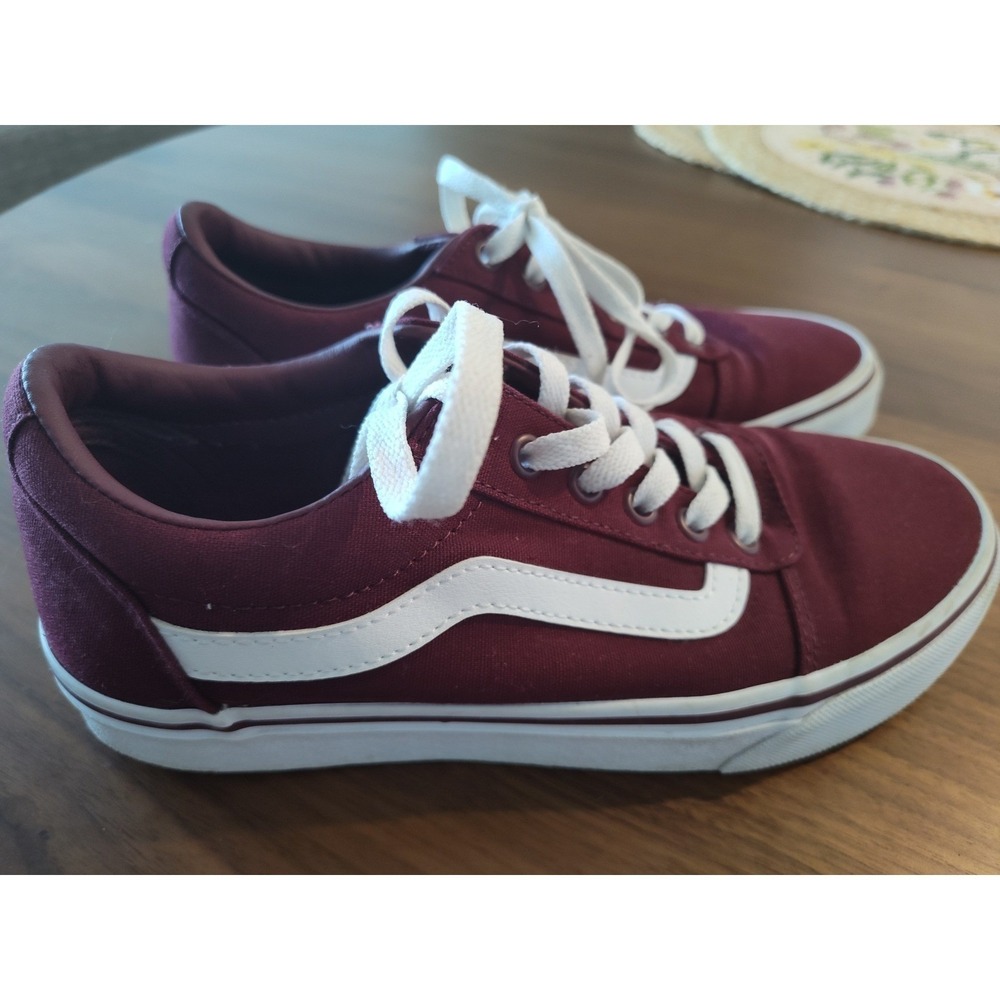 Vans Ward Low Top Burgundy Maroon Canvas Skate Sneakers Womens 7.5 500714